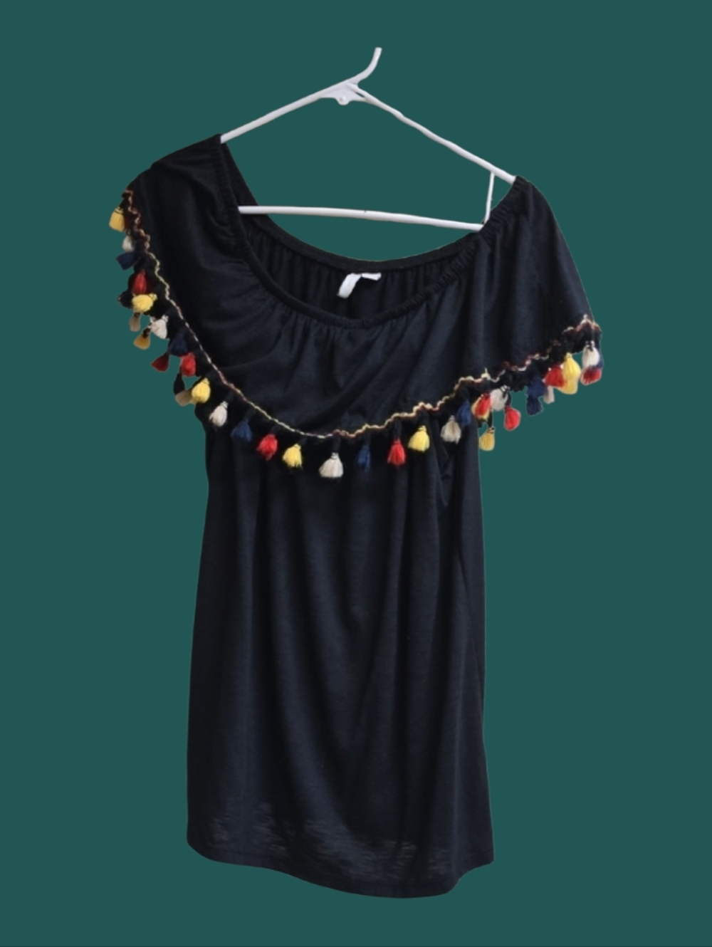 C EST 1946 Women’s Black Off-Shoulder Tassel Trim Tunic - Picture 5 of 5